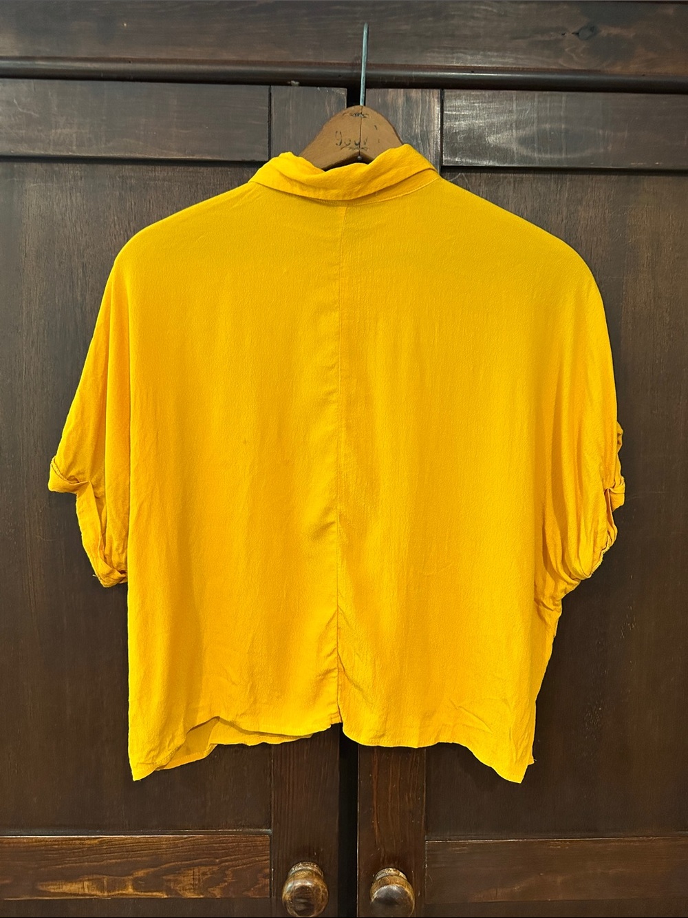 Forever 21 • women’s short sleeve button down shirt • top • blouse - Picture 2 of 3